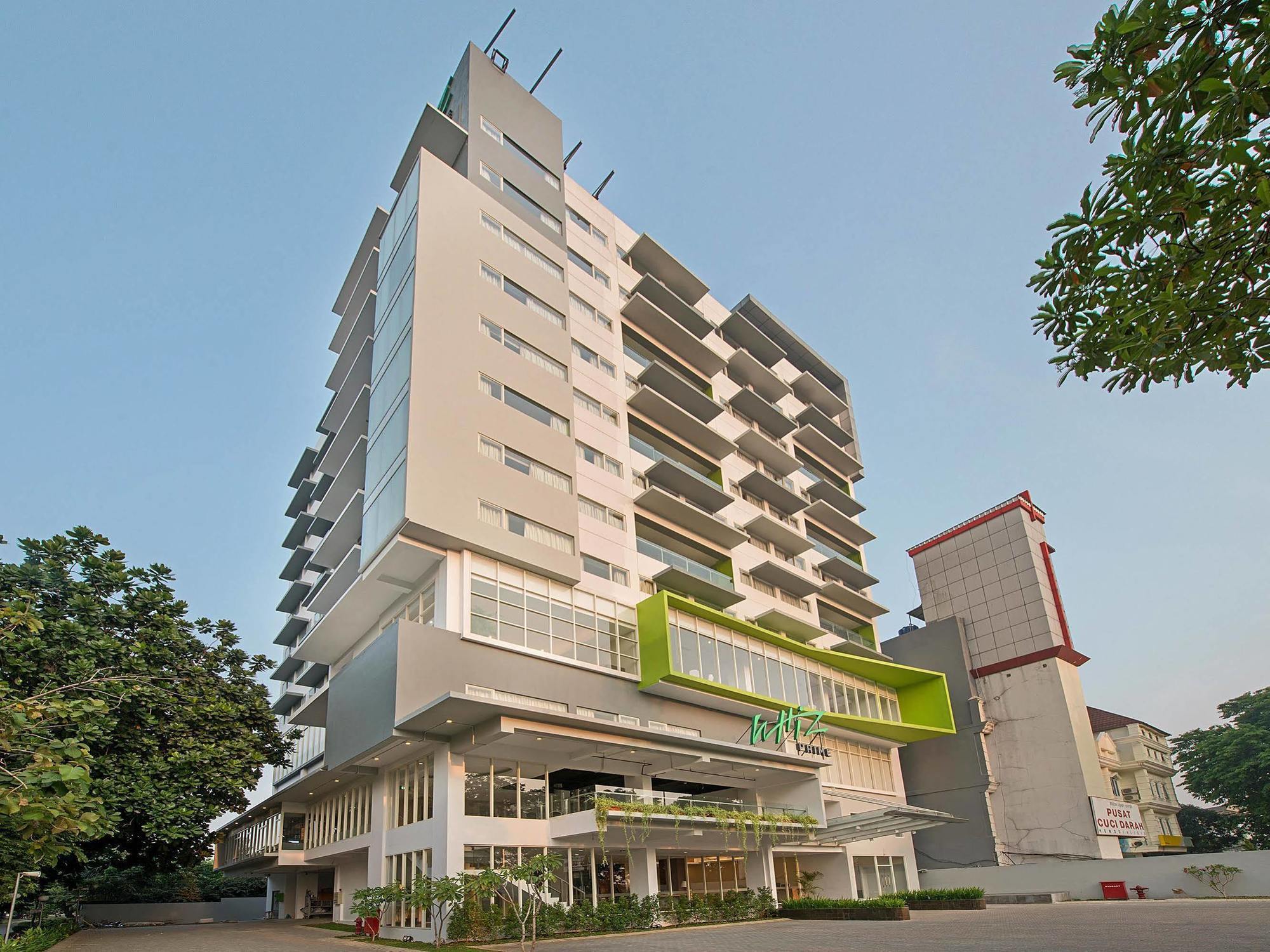 โรงแรมวิซ ไพร์ม ปาจาจารัน โบกอร์ ภายนอก รูปภาพ